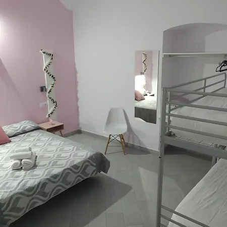 Pompeya 3* מרידה