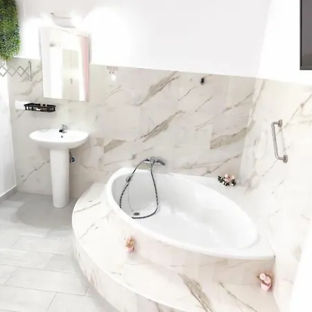 Pompeya 3* מרידה